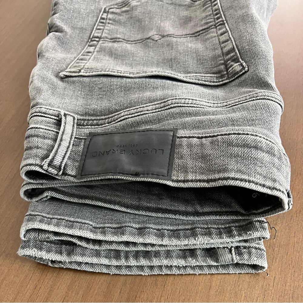 Lucky Brand 410 Athletic Straight Jeans – Gray Wash – Men’s 33x32 - Picture 10 of 10